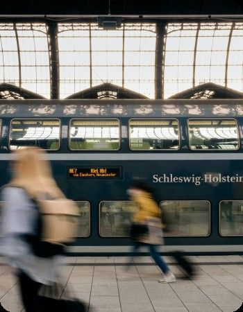 Ride into Swiss Bliss with these easy day trips from Zürich